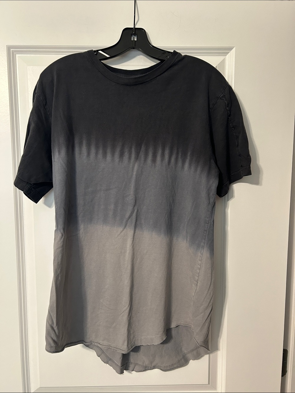 Akademiks Black to Gray Ombre Short Sleeve Tee